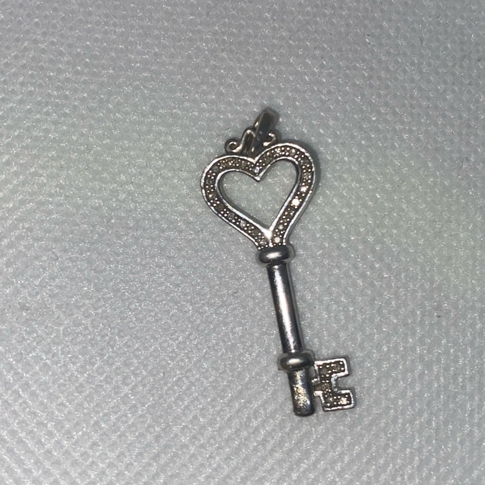 .925 Heart Key Pendant